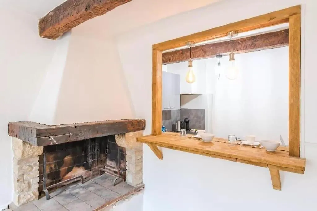 Authentique Studio Au Coeur Du Village Provencal Villeneuve-Loubet 0*,
