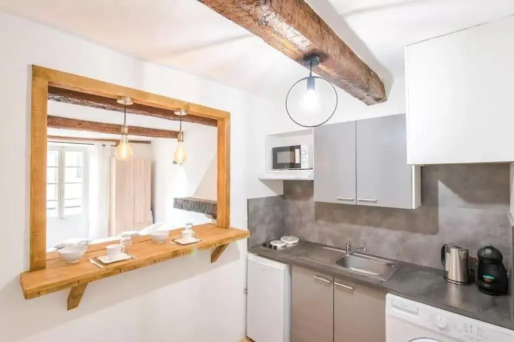 Apartment Authentique Studio Au Coeur Du Village Provencal Villeneuve-Loubet France